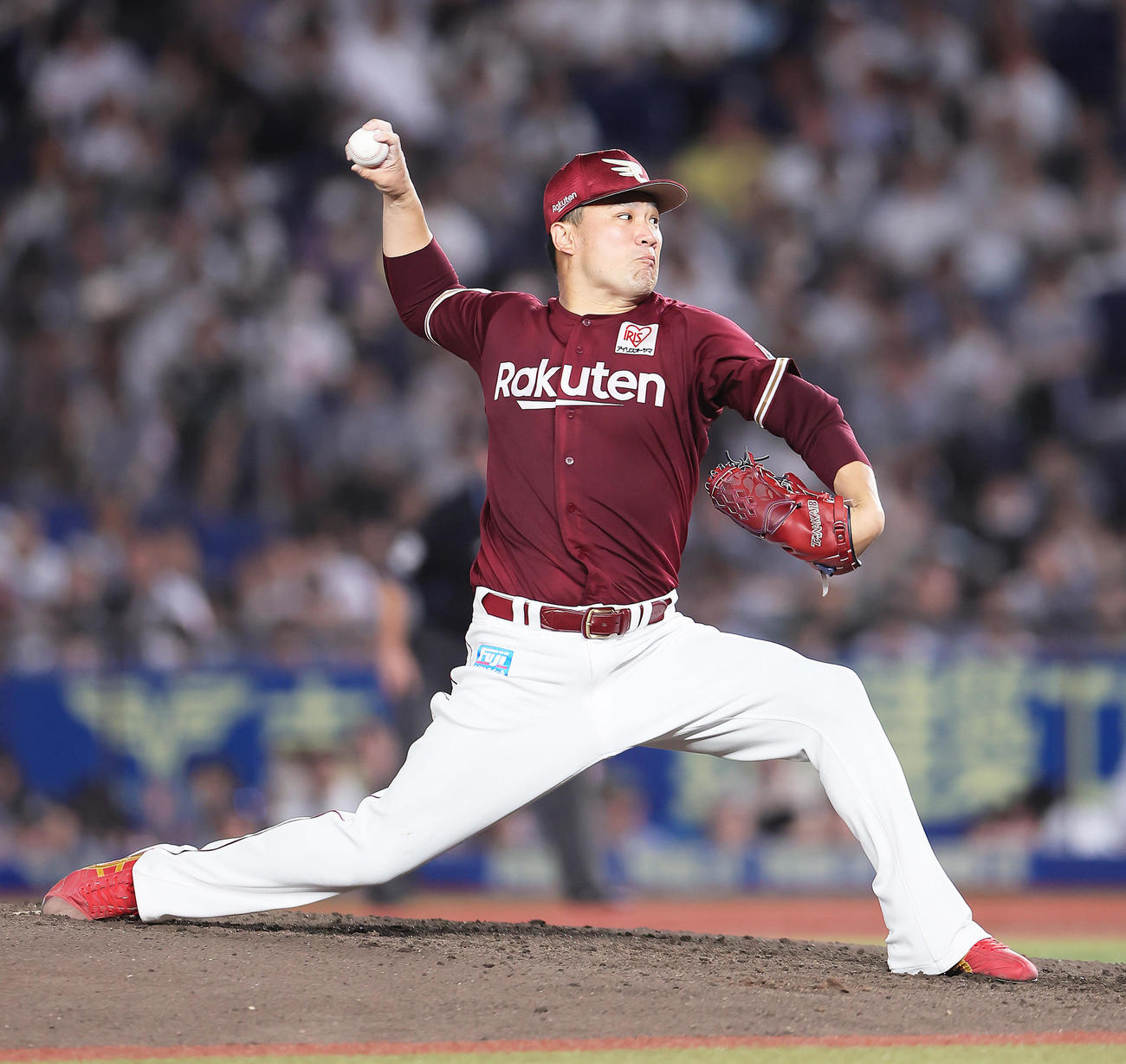 ロッテ対楽天　楽天先発の田中将（撮影・足立雅史）