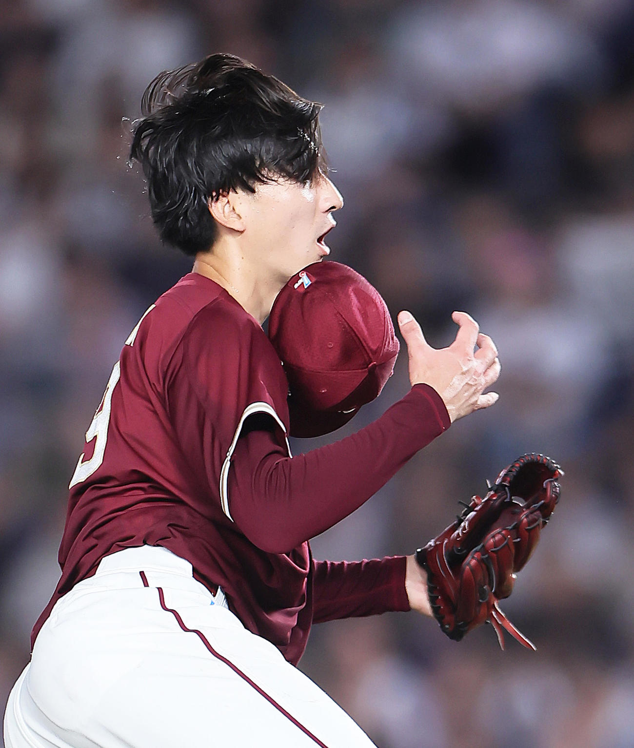 ロッテ対楽天　3勝目を挙げた楽天荘司（撮影・足立雅史）