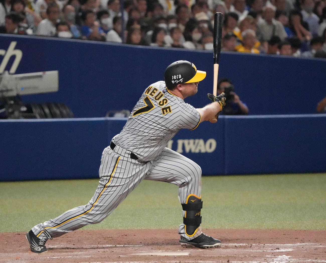 中日対阪神　4回表阪神2死三塁、左前適時打を放つノイジー（撮影・森本幸一）