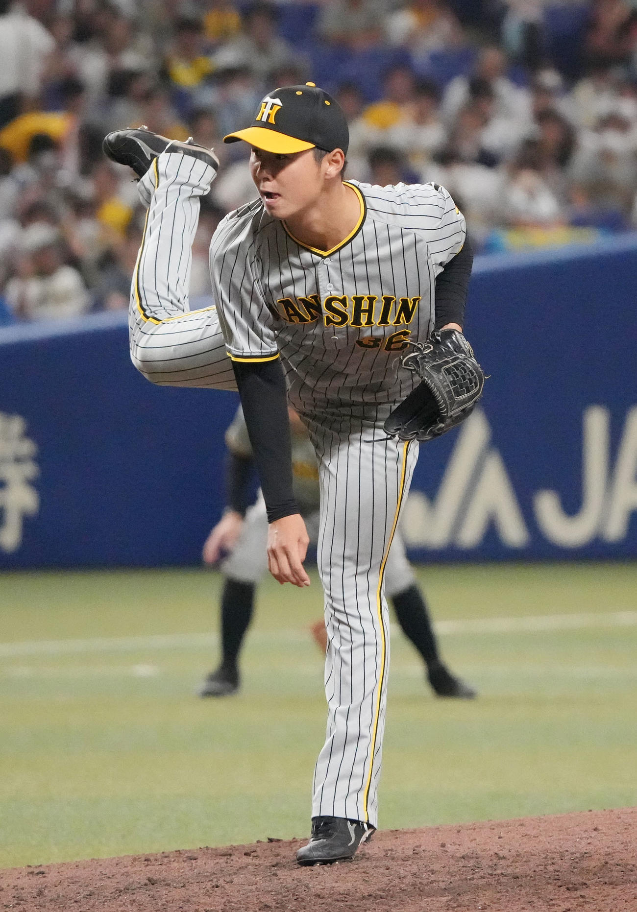 中日対阪神　8回裏を抑えた浜地（撮影・森本幸一）
