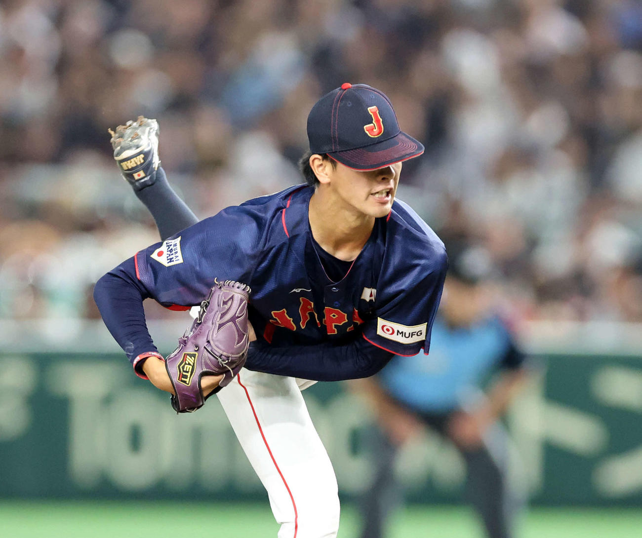 U18壮行試合で大学日本代表として力投する桐蔭横浜大・古謝樹（2023年8月28日撮影）