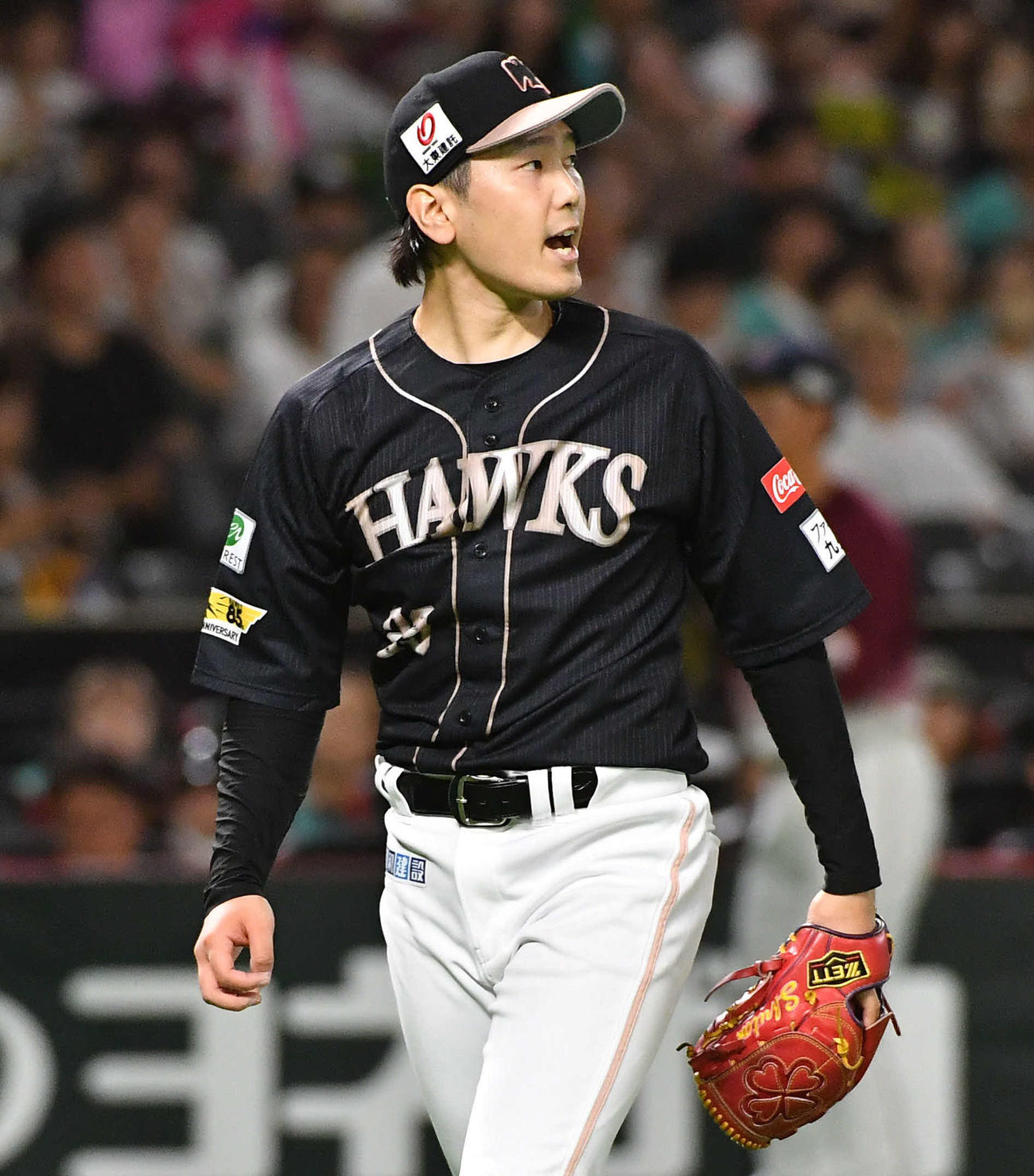 ソフトバンク対楽天　4回表、1点を追加され悔しそうにほえる石川（撮影・岩下翔太）