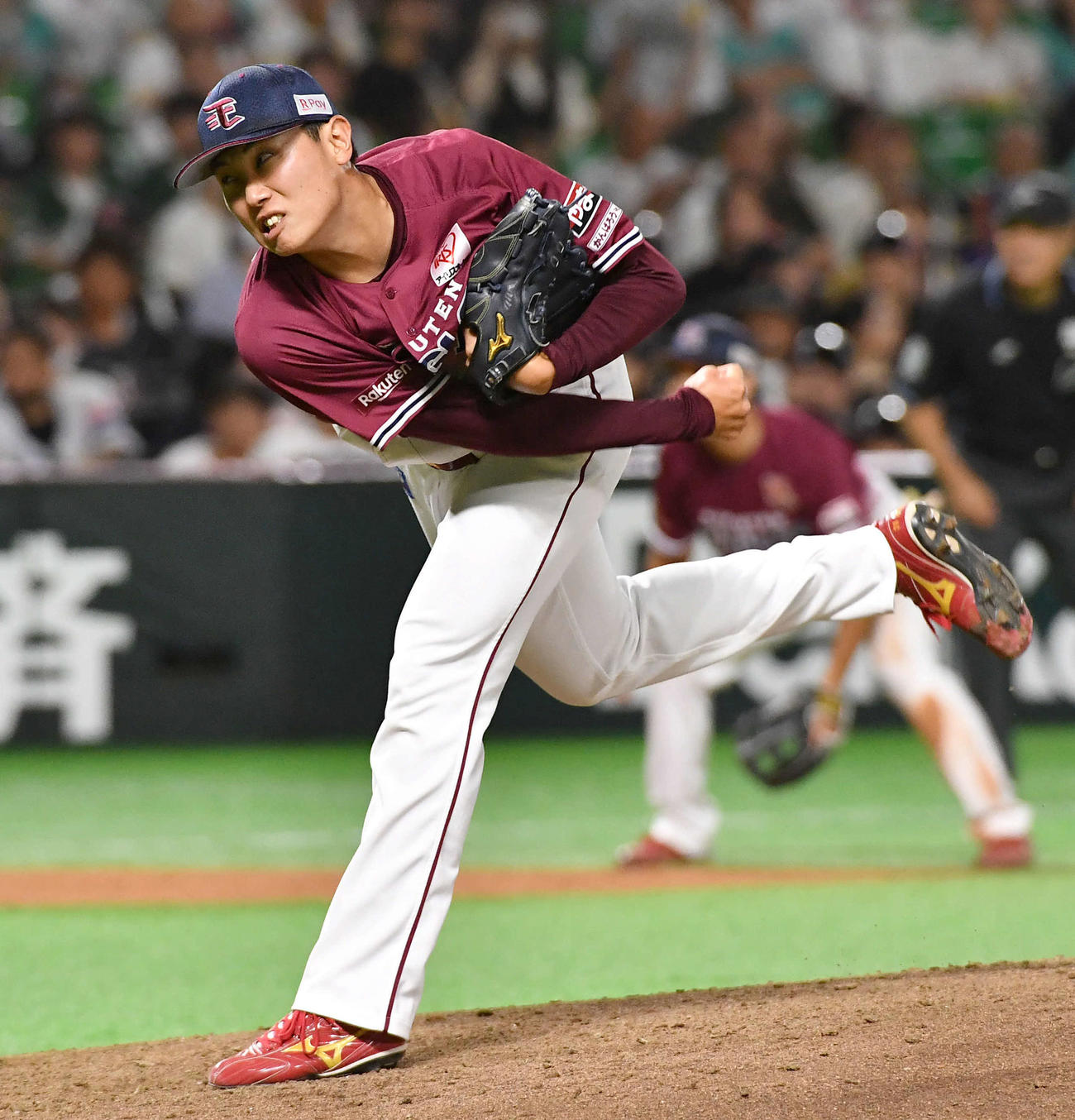 ソフトバンク対楽天　8回裏から登板した、楽天3番手の渡辺翔太（撮影・岩下翔太）