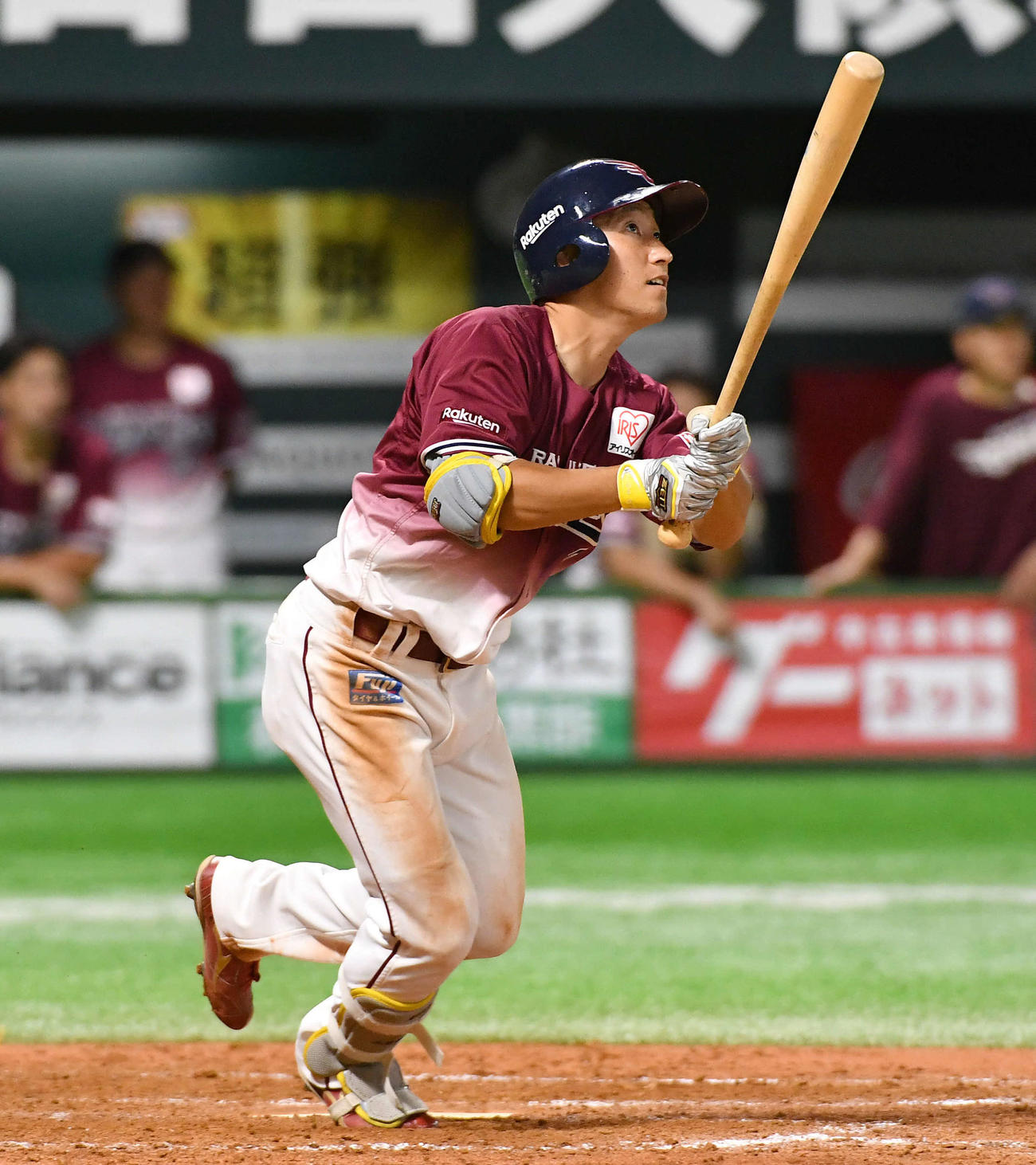ソフトバンク対楽天　9回表楽天2死二塁、小深田はこの日3本目の適時打となる右三塁打を放つ（撮影・岩下翔太）