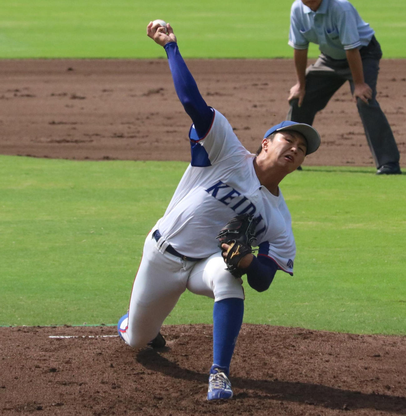 大経大対龍谷大　大経大先発の津田淳哉投手（4年＝高田商）（撮影・林亮佑）＝2023年9月9日、ほっともっとフィールド神戸
