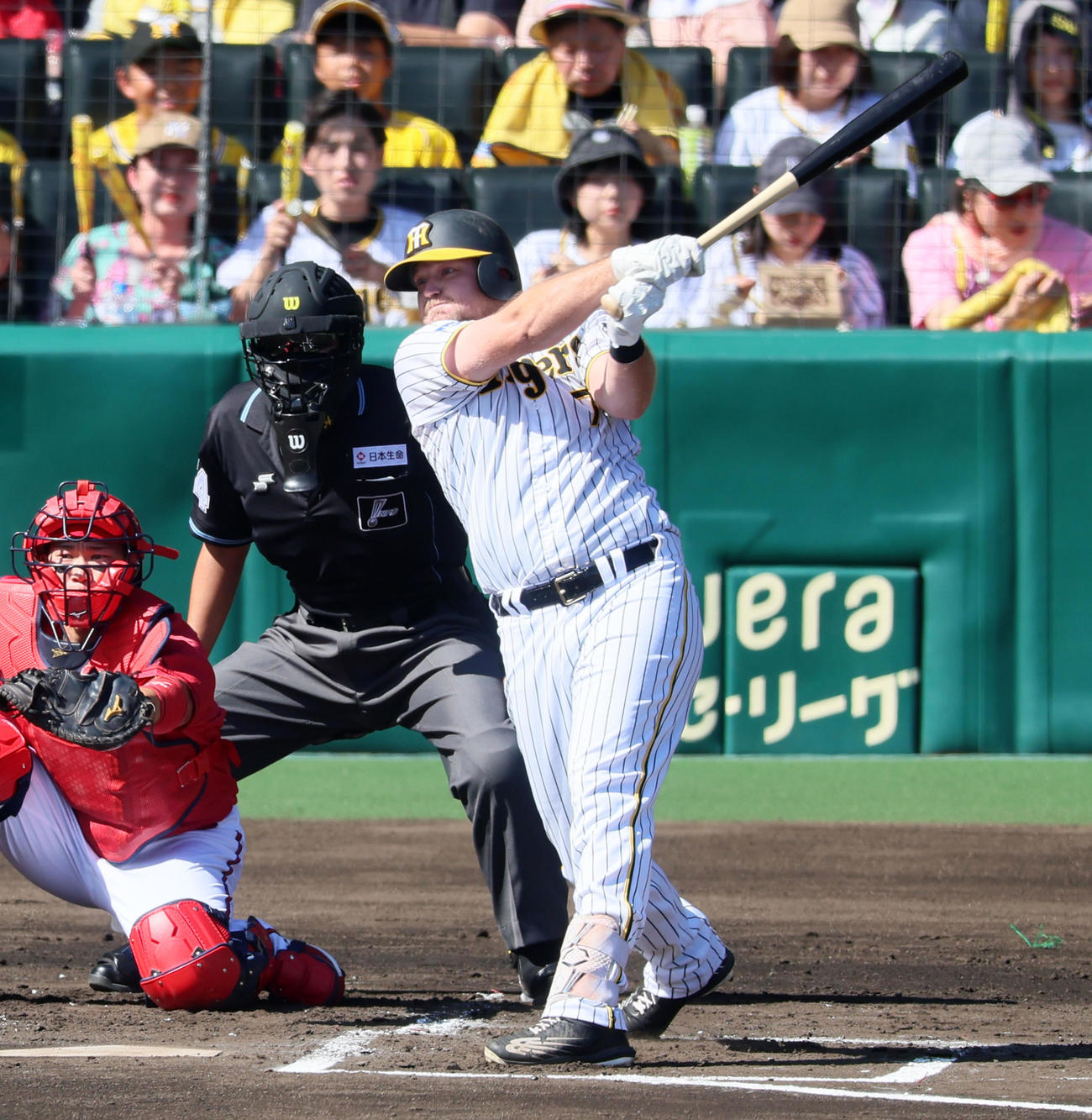 阪神対広島　2回裏阪神無死二塁、ノイジーは右へ適時打を放つ（撮影・加藤哉）