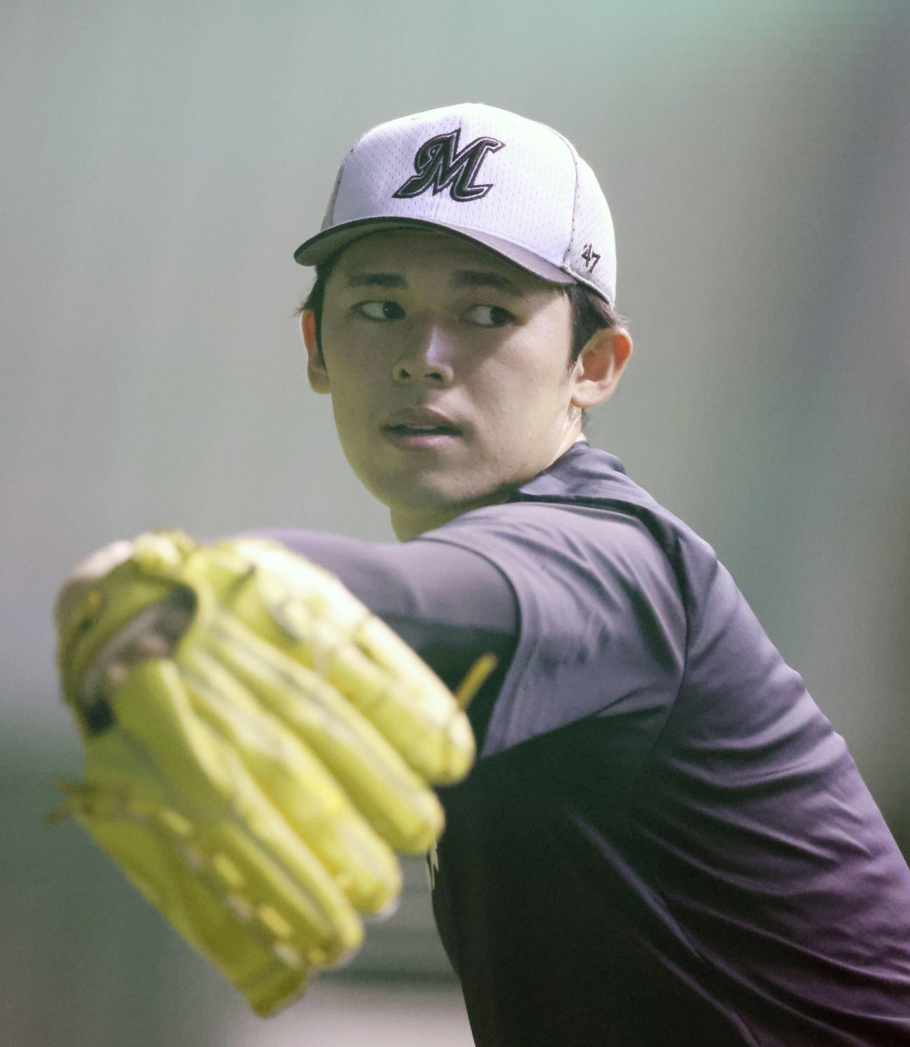 キャッチボールするロッテ佐々木朗希（2023年9月8日撮影）