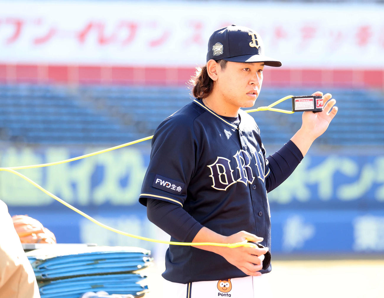 ロッテ対オリックス　アップするオリックス宮城（撮影・鈴木正人）