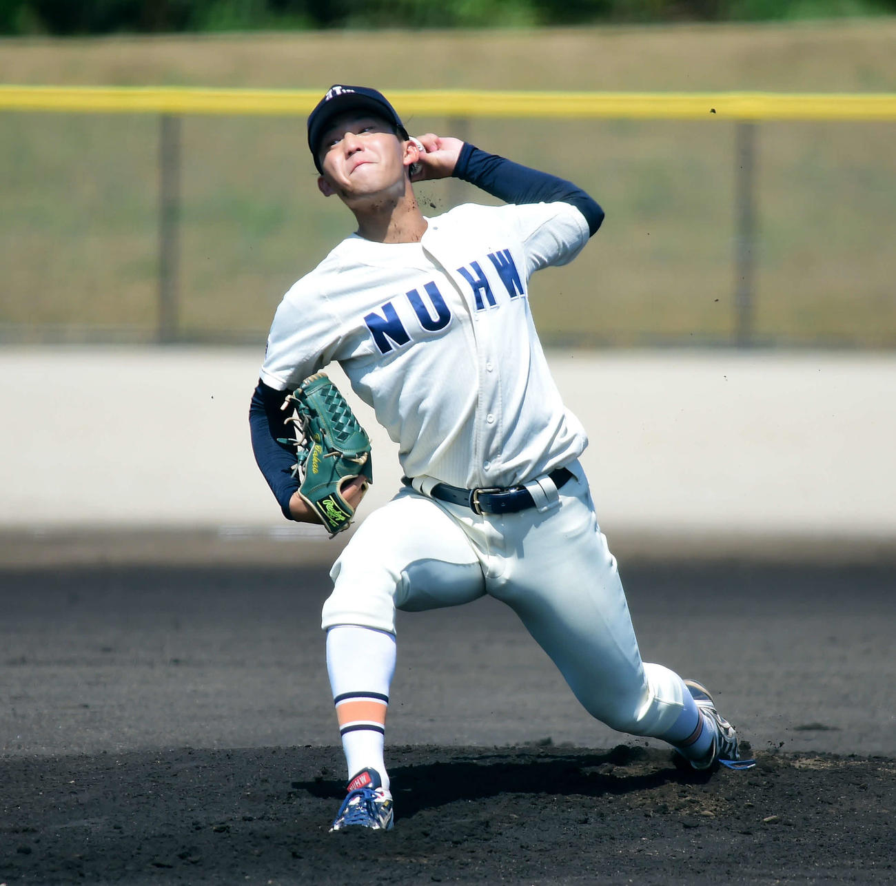 リーグ戦初先発の新潟医療福祉大・高岡は8回6安打、7奪三振の無失点で初勝利