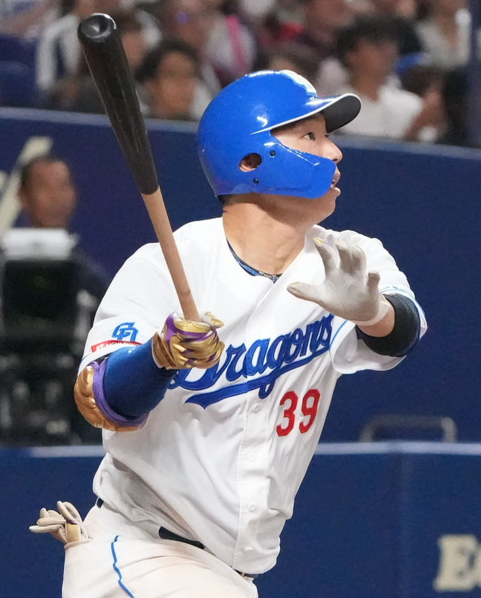 2023年8月13日、広島戦でサヨナラ本塁打を放った中日・宇佐見