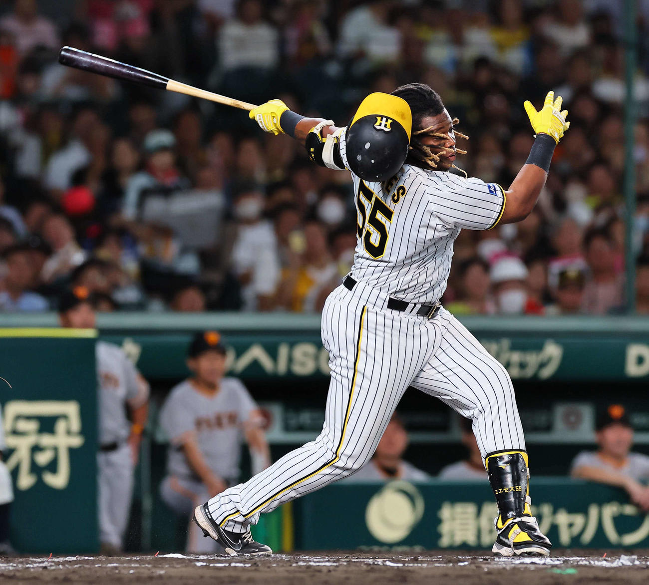 阪神対巨人　6回裏阪神1死二塁、ミエセスは三振に倒れる（撮影・上田博志）