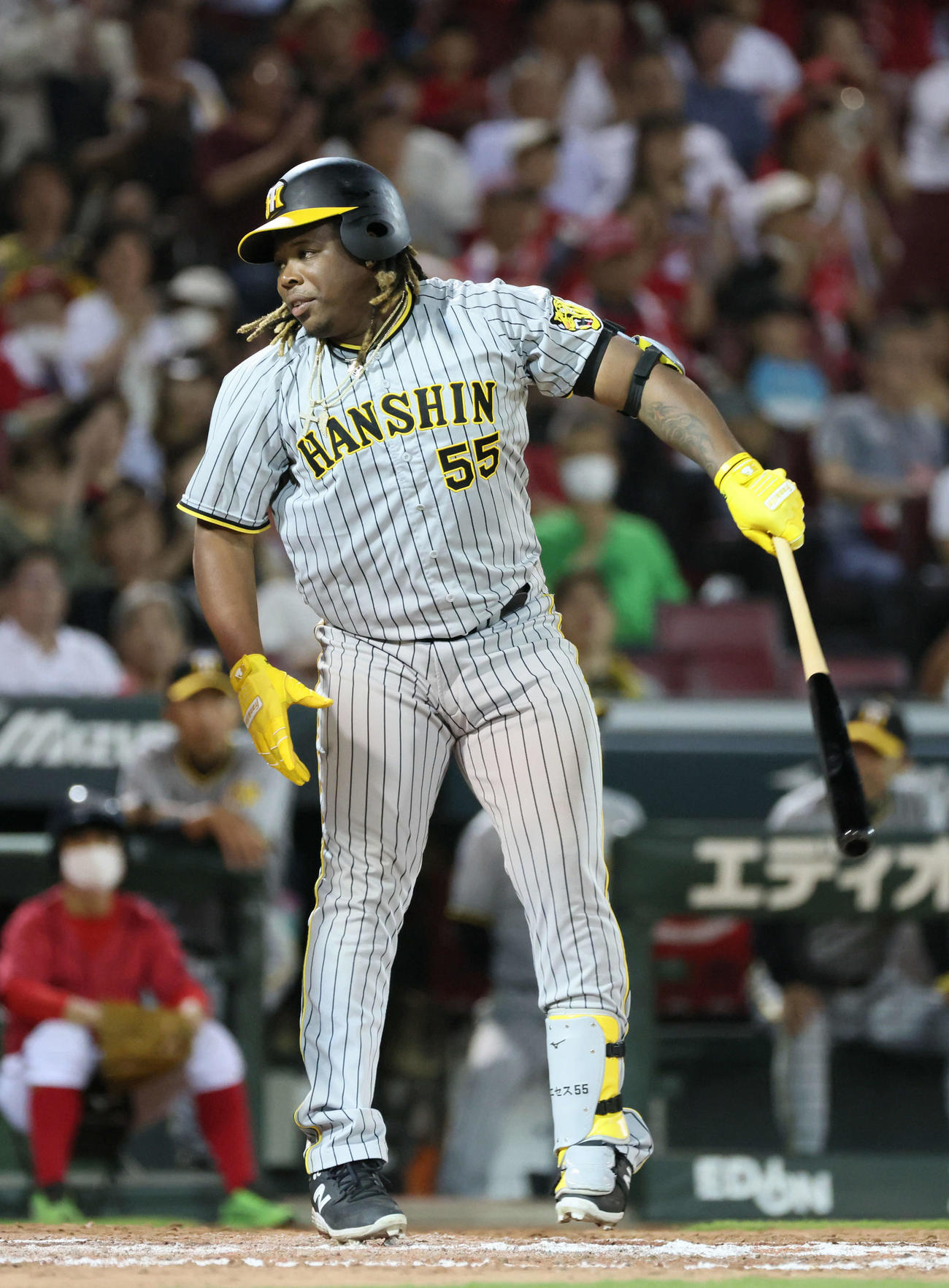 広島対阪神　8回表阪神1死三塁、代打のミエセスは三振（撮影・加藤孝規）