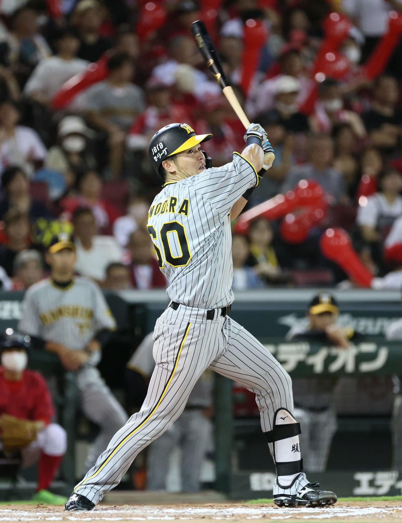 広島対阪神　7回表阪神2死一塁、小野寺暖は勝ち越しの右適時二塁打を放つ（撮影・加藤孝規）