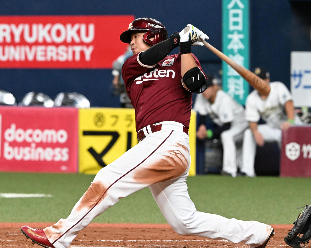 オリックス対楽天　3回表楽天2死一、二塁、浅村は左前同点適時打を放つ（撮影・前岡正明）