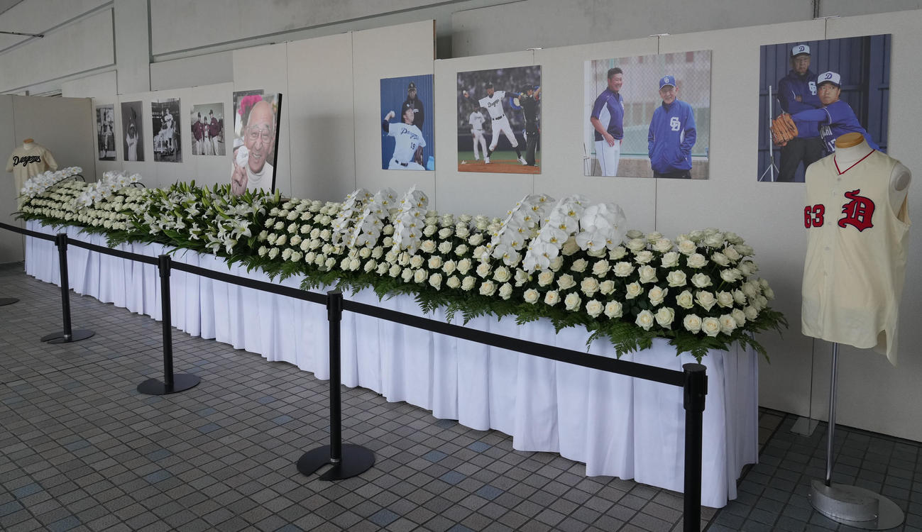 中日対広島　杉下氏追悼の今日、会場に設置された遥拝所（撮影・森本幸一）