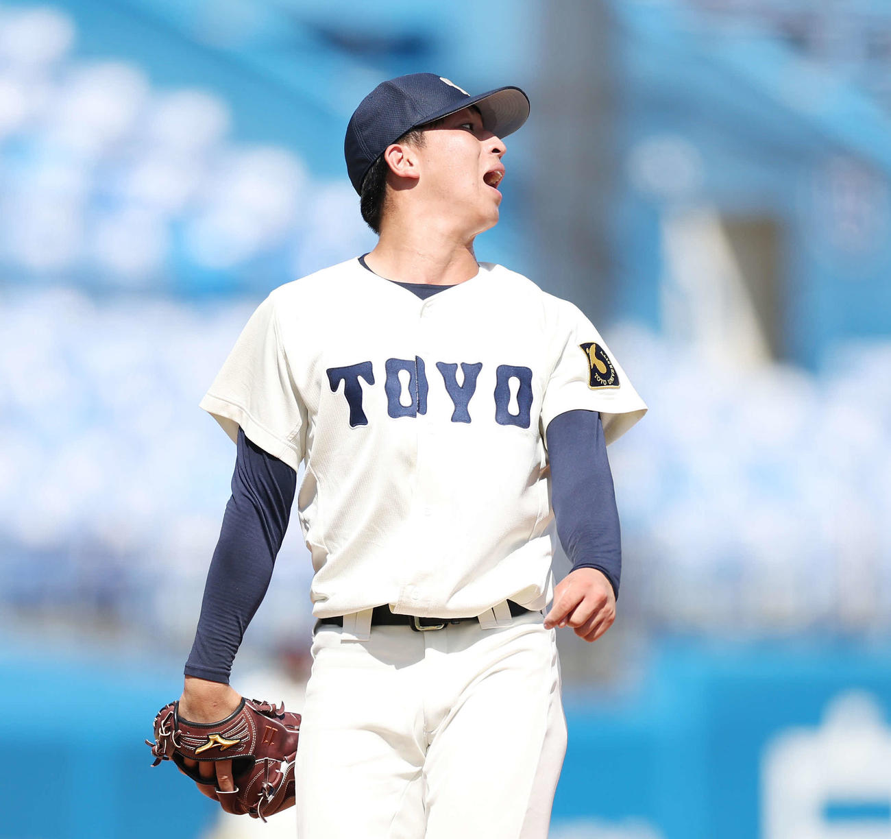 日大対東洋大　4回表日大1死一、三塁、友田に中犠飛を許す細野（撮影・宮地輝）