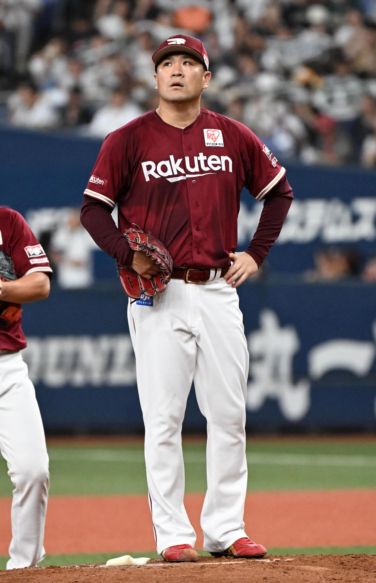 オリックス対楽天　3回裏途中で降板する田中将（撮影・石井愛子）