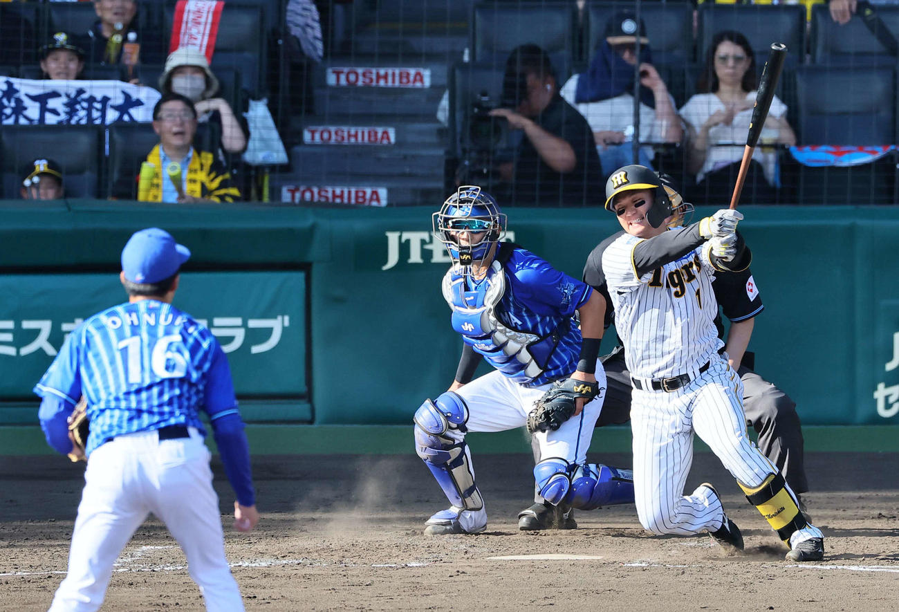 阪神対DeNA 5回裏阪神2死、森下は三振に倒れる（撮影・上田博志）