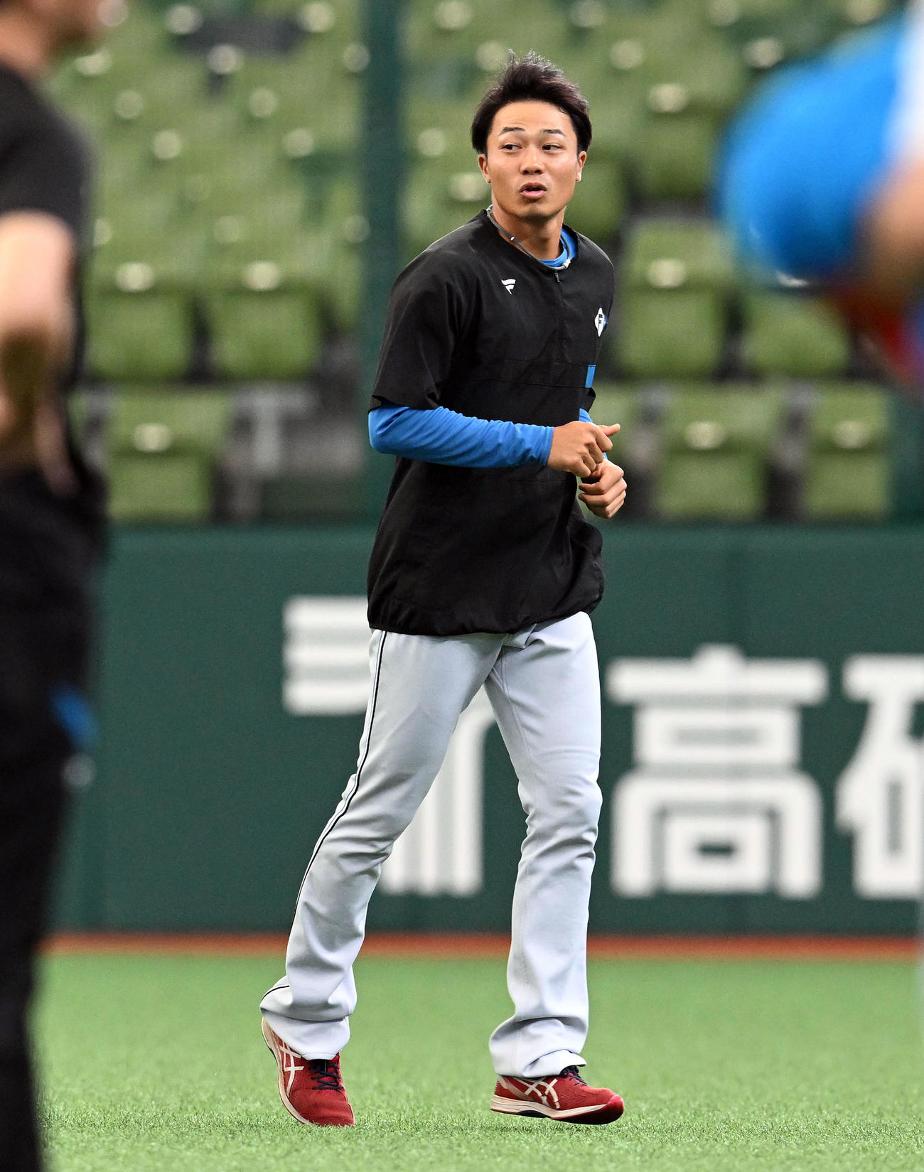 西武対日本ハム　1軍に合流した日本ハム中島（撮影・たえ見朱実）