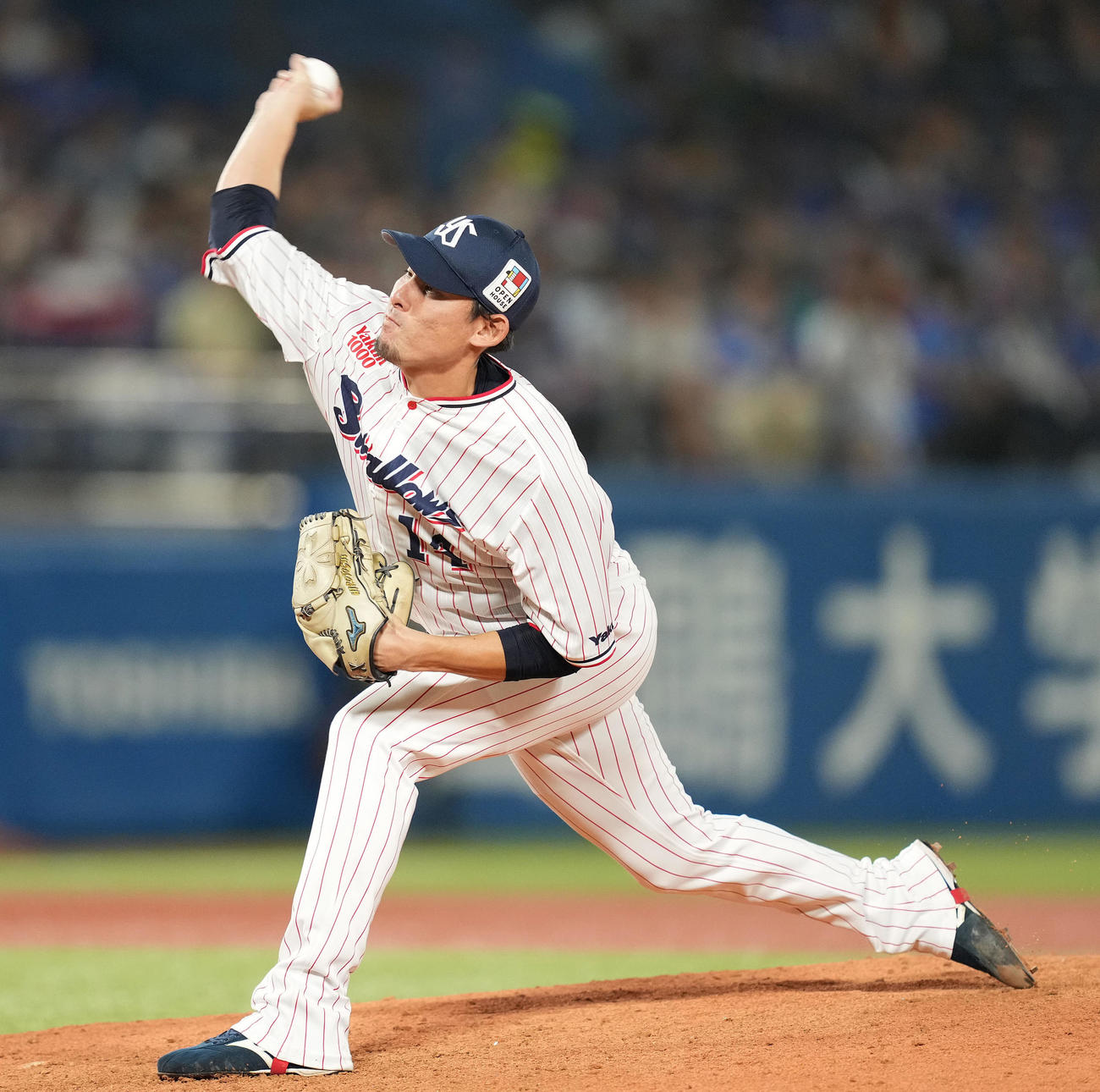 ヤクルト対中日　7回表から3番手で登板したヤクルト高梨（撮影・鈴木みどり）