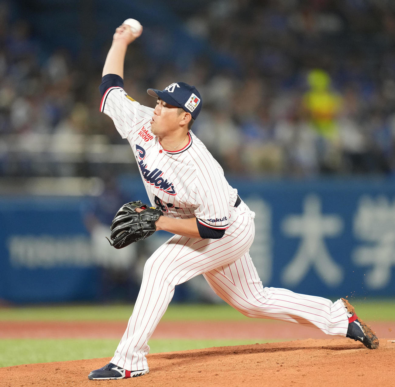 ヤクルト対中日　4回表途中から2番手で登板したヤクルト大西（撮影・鈴木みどり）