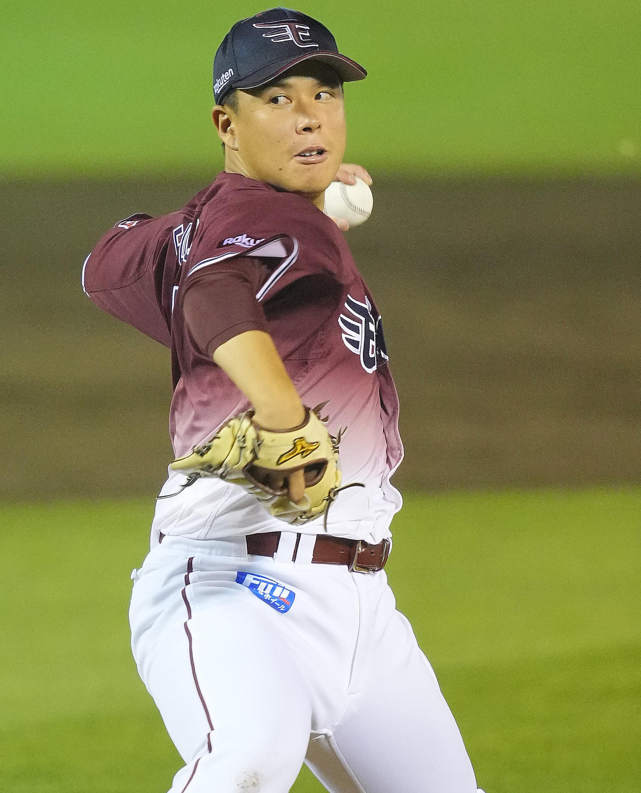 楽天対ソフトバンク　力投する楽天先発の藤井（撮影・垰建太）