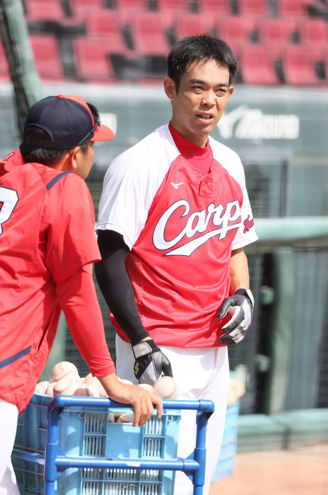 1軍全体練習に合流した広島秋山（撮影・加藤孝規）