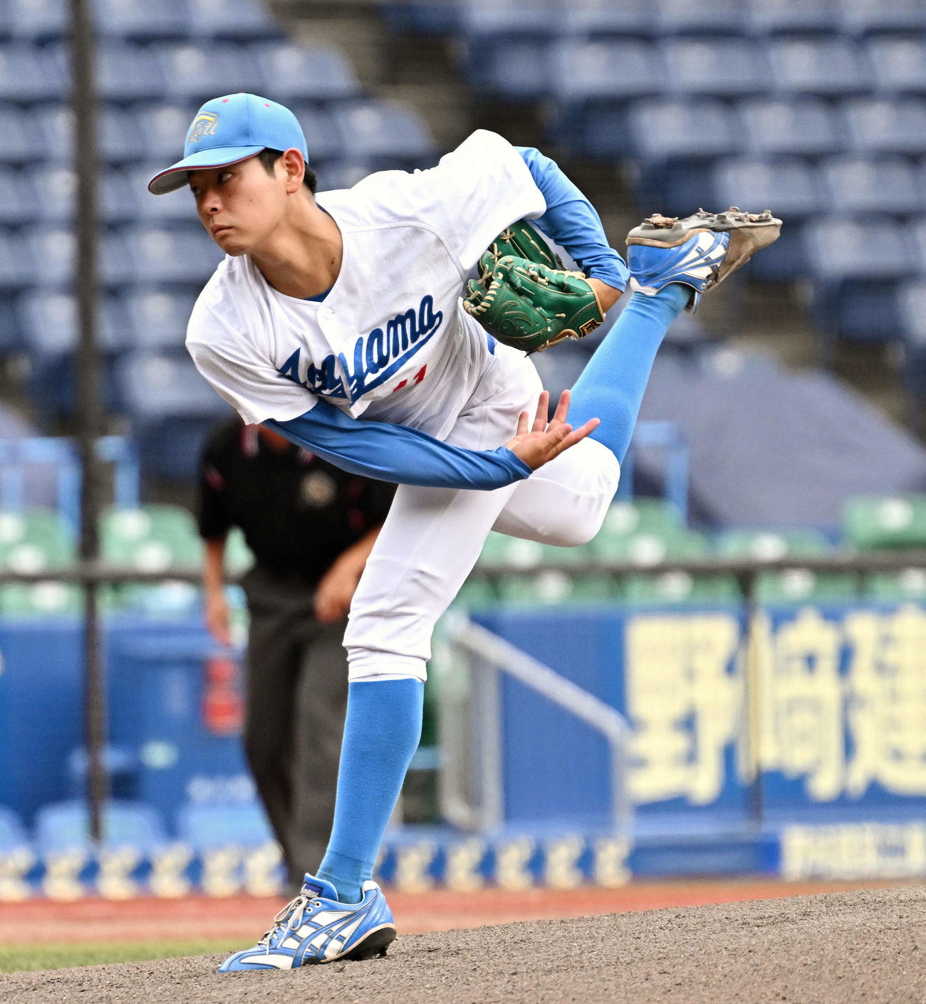 国学院大対青学大　青学大先発の下村（撮影・滝沢徹郎）