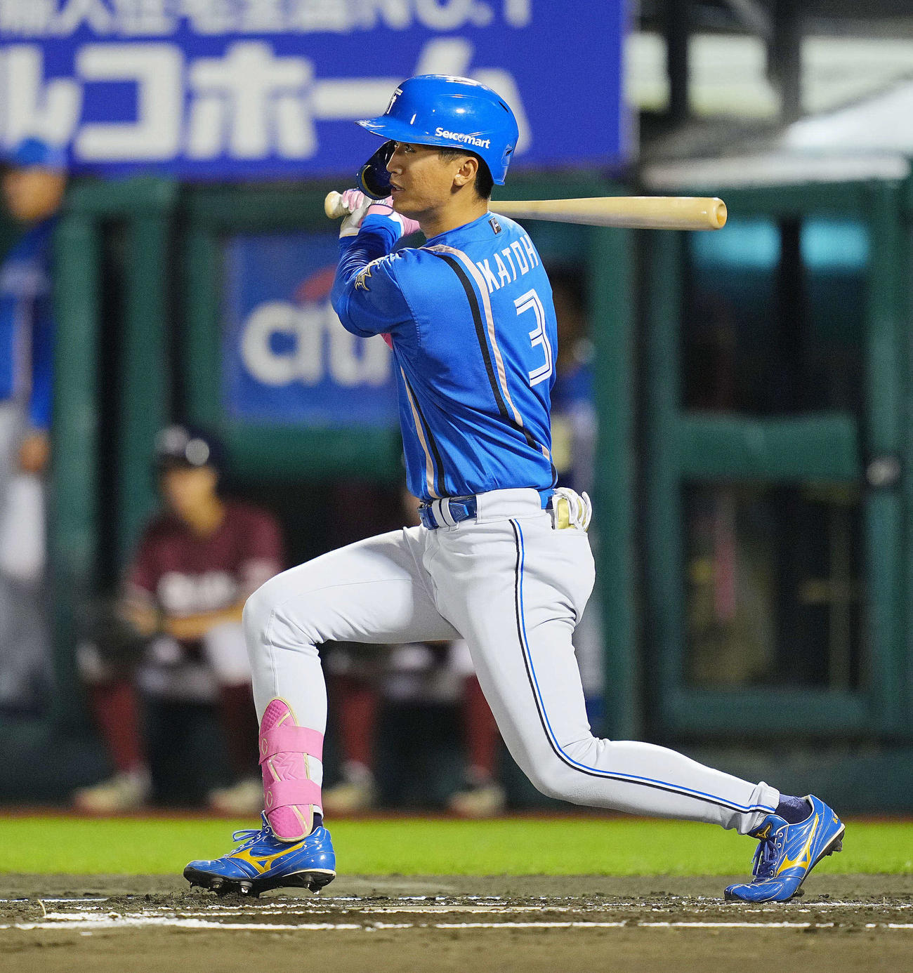 楽天対日本ハム　1回表日本ハム2死三塁、中前適時打を放つ加藤豪（撮影・垰建太）