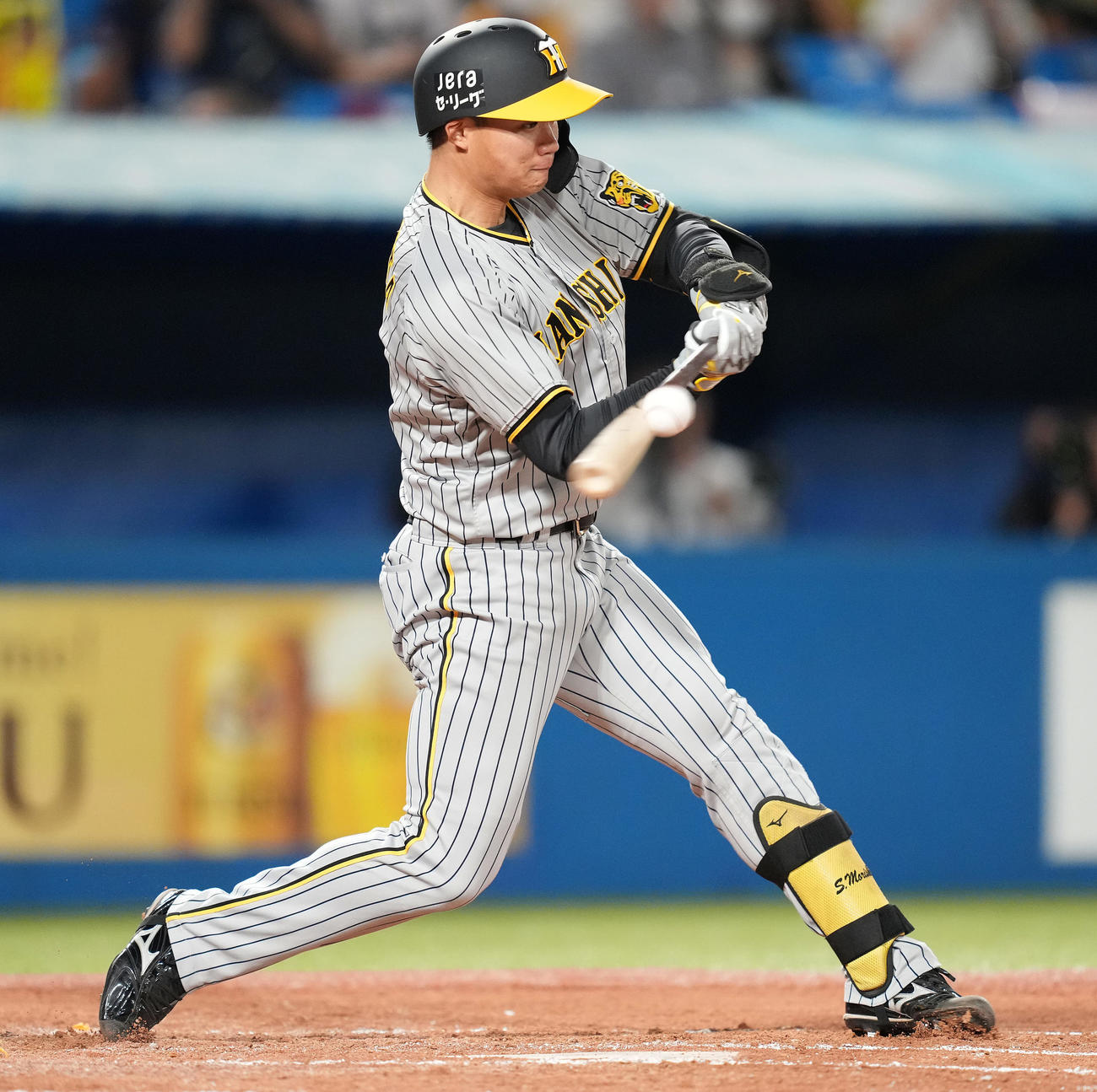ヤクルト対阪神　3回表阪神無死二塁、右二塁打を放つ森下（撮影・鈴木みどり）