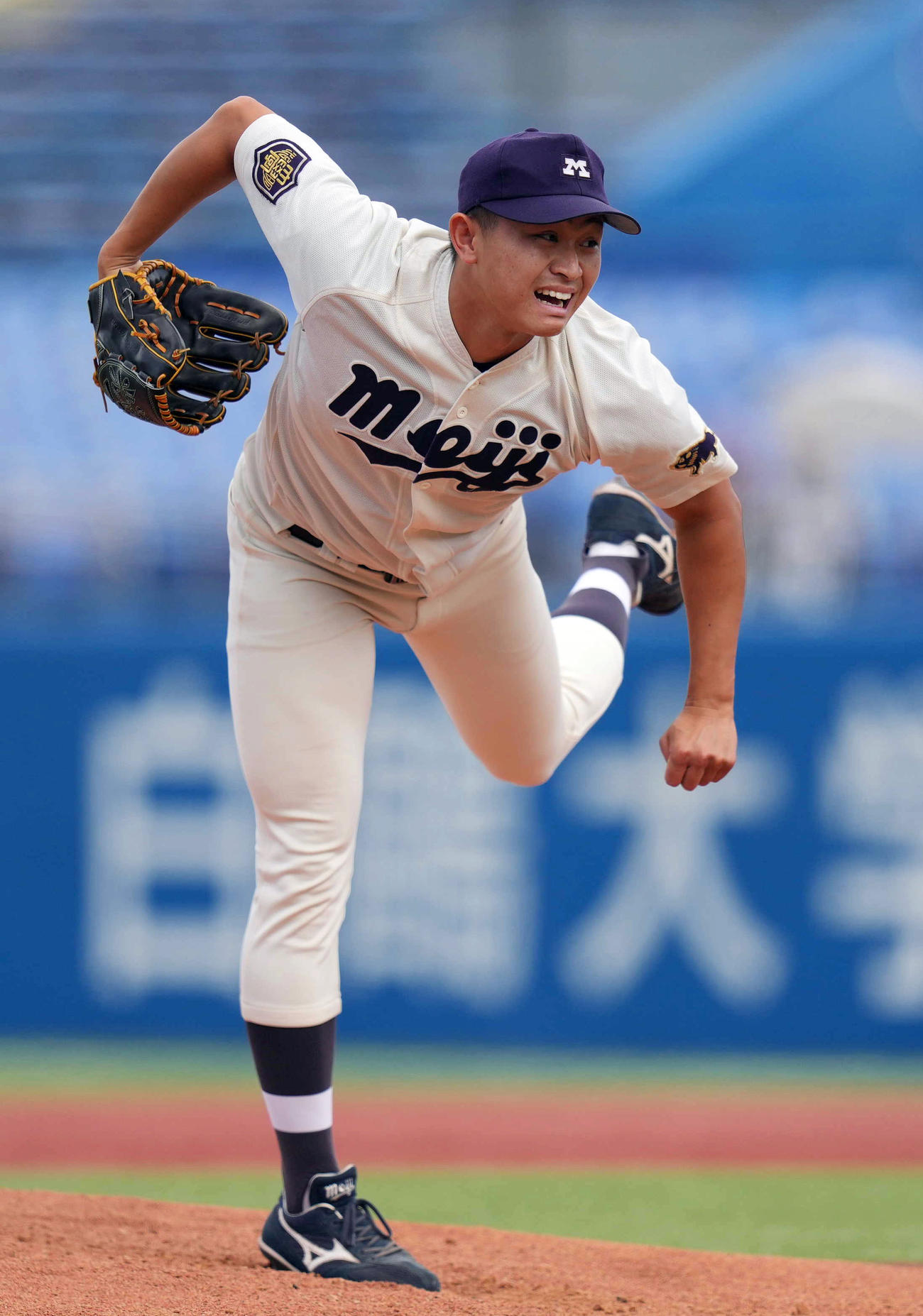 早大対明大　明大先発の石原（撮影・狩俣裕三）