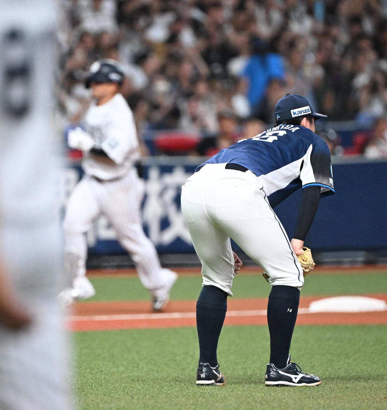 オリックス対西武　6回裏オリックス1死、森にソロ本塁打wお浴びる隅田（撮影・和賀正仁）