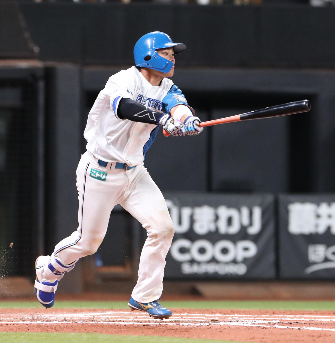 日本ハム対楽天　6回裏日本ハム無死、田宮は同点となる右越え本塁打を放つ（撮影・佐藤翔太）