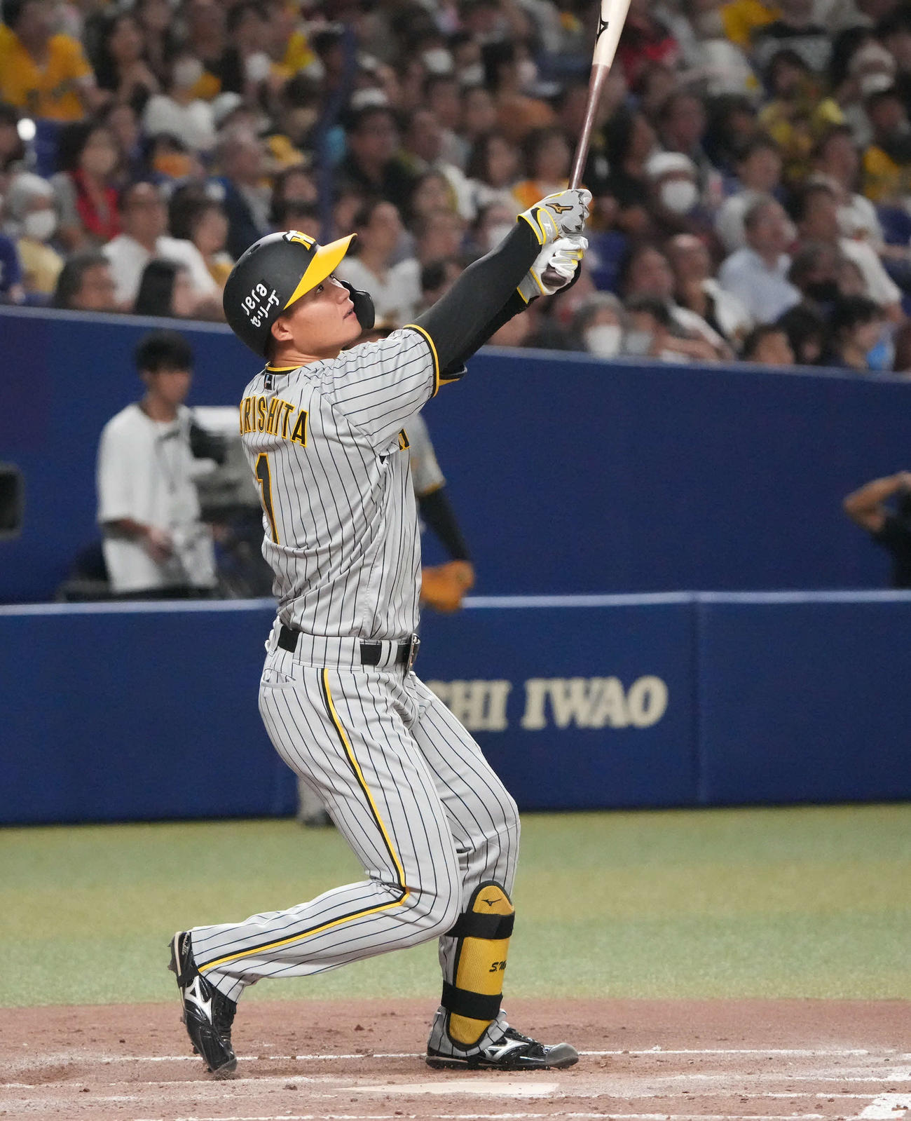 中日対阪神　3回表阪神2死二塁、右飛に倒れる森下（撮影・森本幸一）