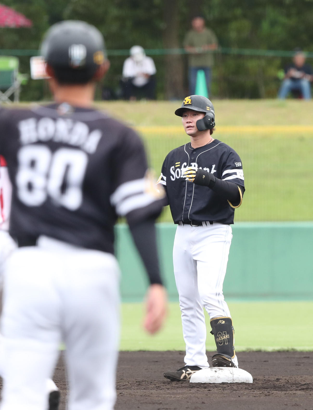 広島対ソフトバンク　3回表ソフトバンク1死、正木智也は左越えに二塁打を放つ（撮影・梅根麻紀）