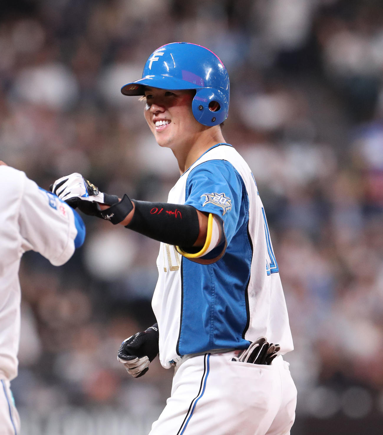 日本ハム対ロッテ　4回裏日本ハム2死一、三塁、清水は右前適時打を放つ（撮影・佐藤翔太）