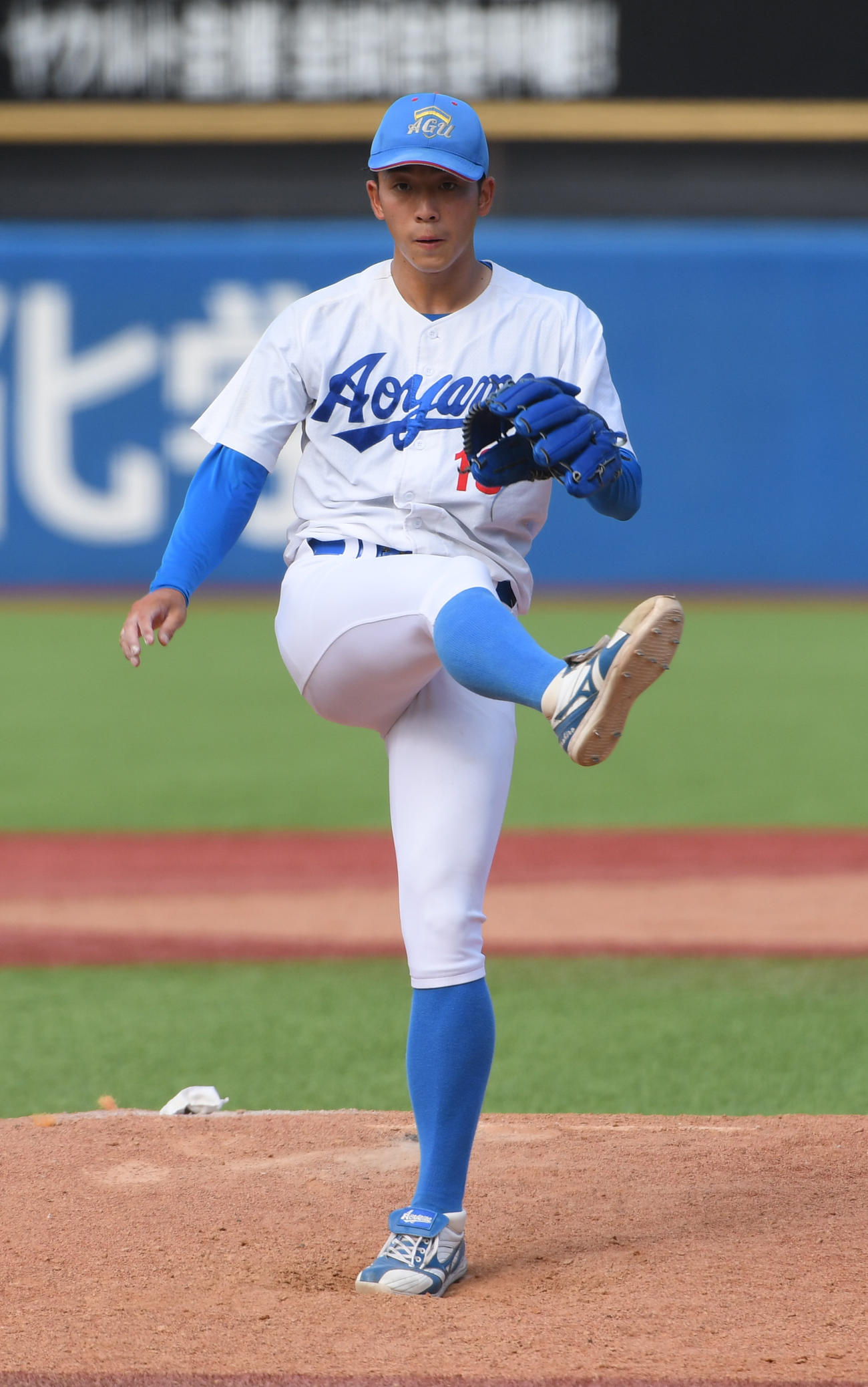 青学大対東洋大　完封勝利を挙げた青学大・常広（撮影・柴田隆二）