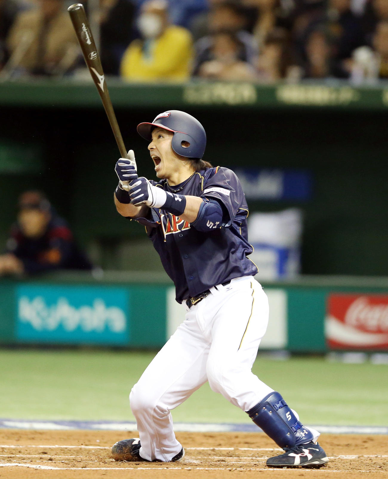 2013年3月、WBCオランダ戦で2点本塁打を放ち、雄叫びを上げる松田宣浩