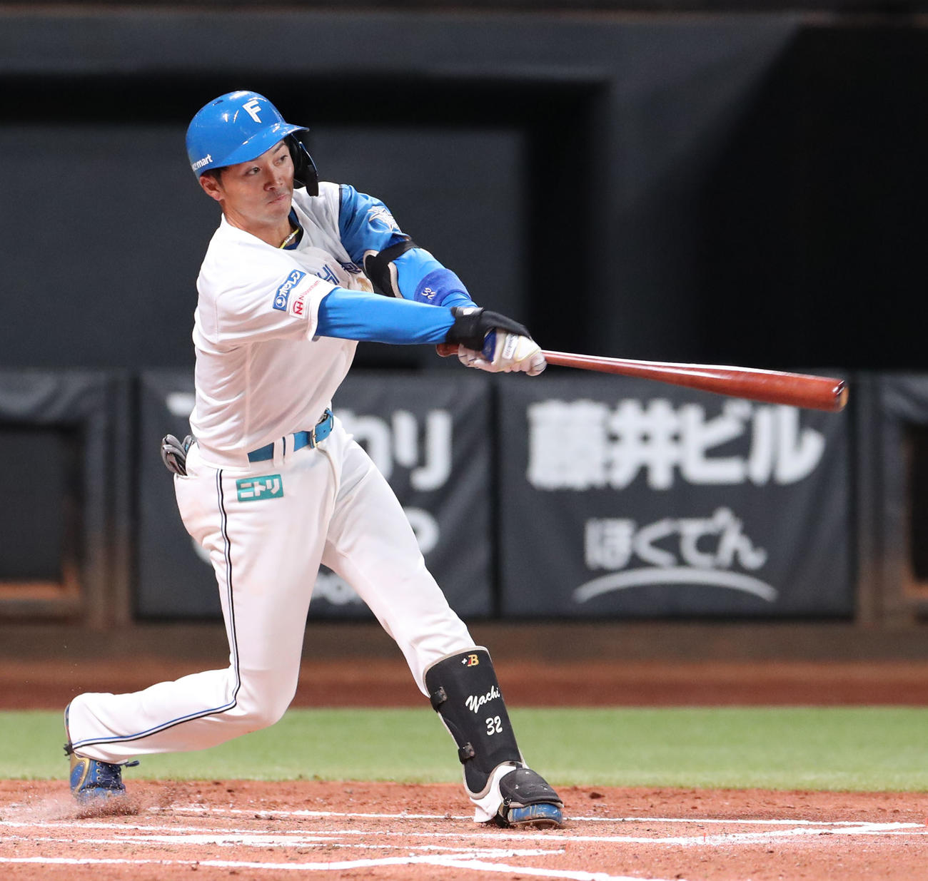 日本ハム対ロッテ　2回裏日本ハム2死三塁、谷内は中前適時打を放つ（撮影・佐藤翔太）