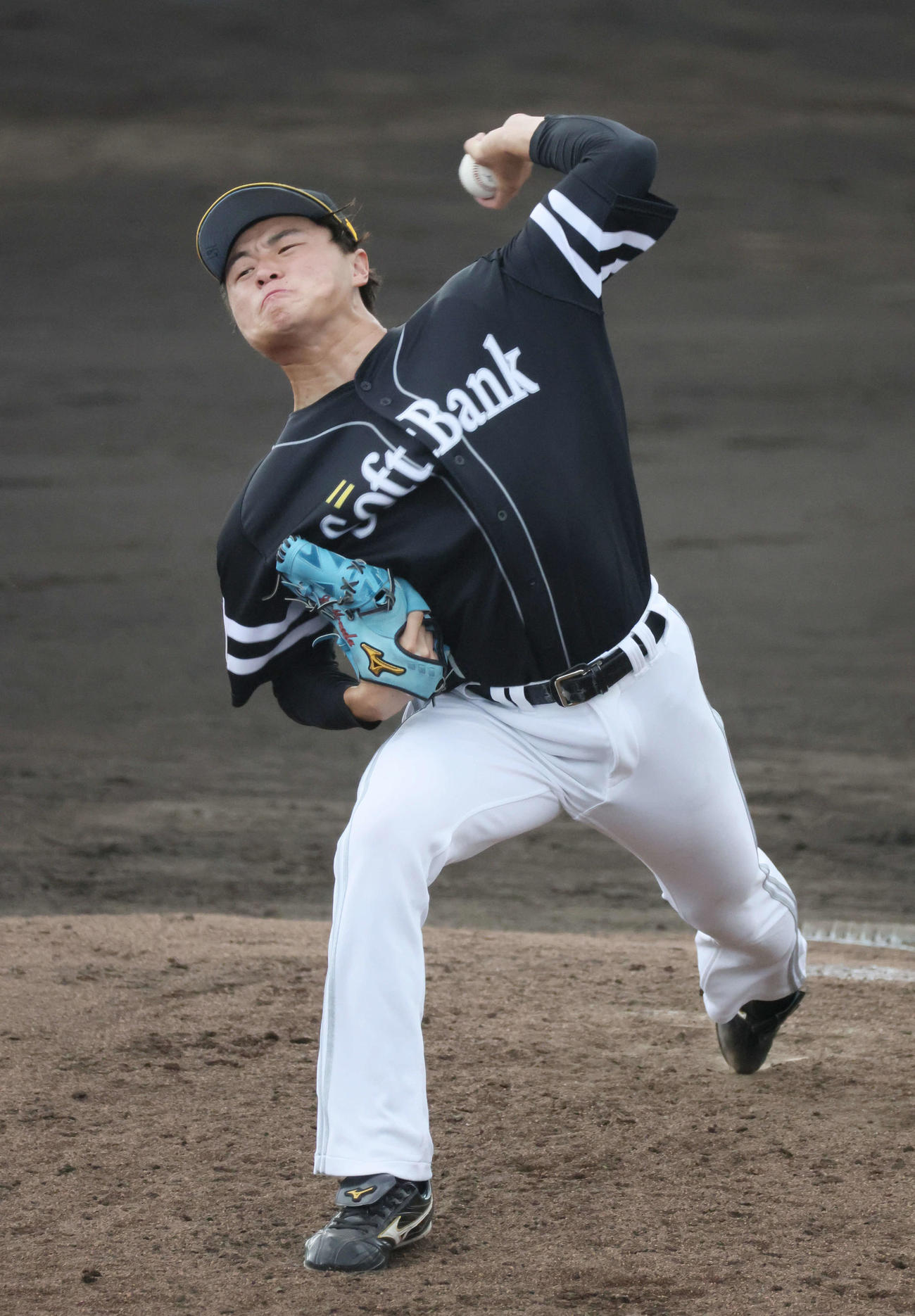 ウエスタン広島対ソフトバンク　ソフトバンク先発の前田（撮影・加藤孝規）