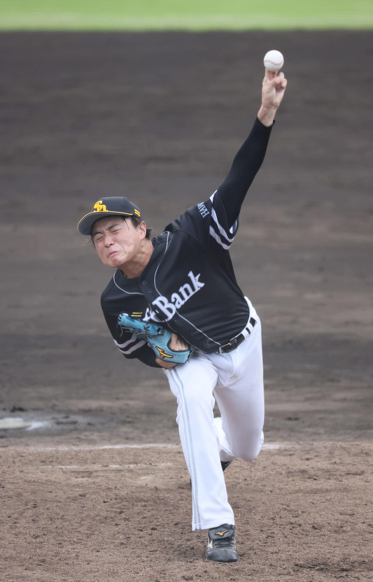 ウエスタン広島対ソフトバンク　ソフトバンク先発の前田（撮影・加藤孝規）