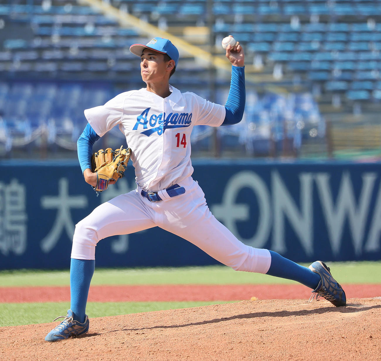 東洋大対青学大　青学大2番手のヴァデルナ（撮影・足立雅史）