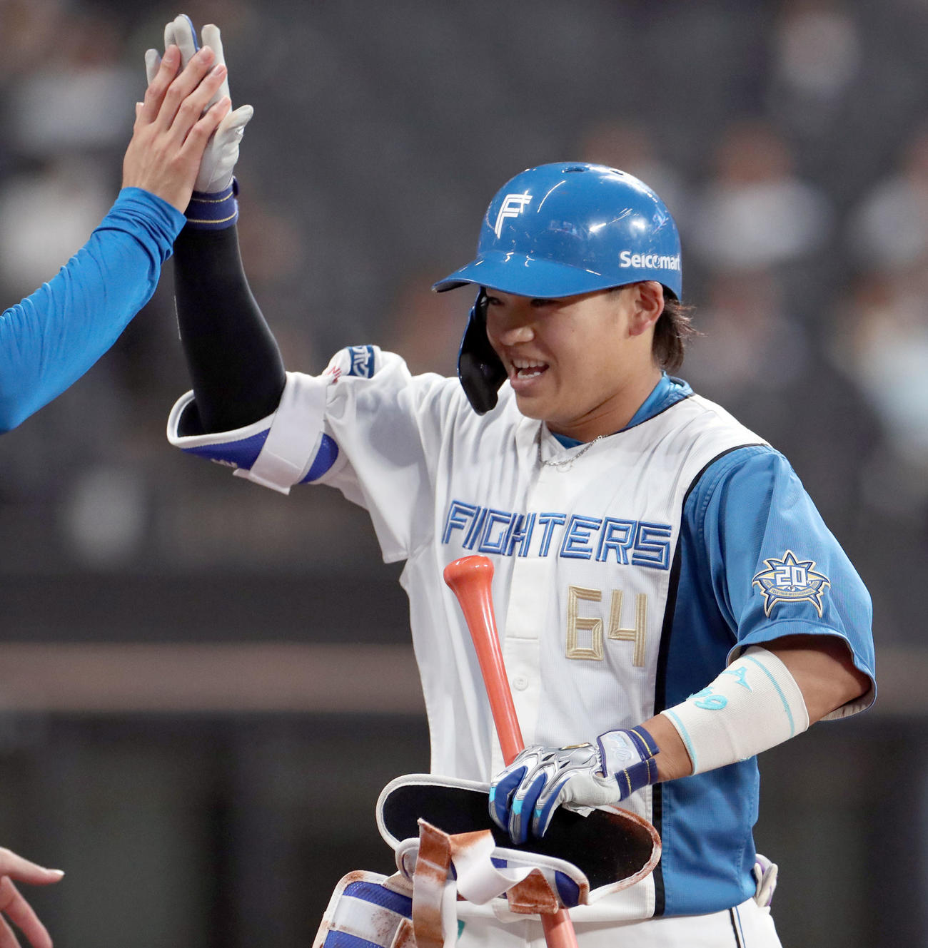 日本ハム対ロッテ　2回裏、中前適時打を放ち笑顔を見せる田宮（撮影・佐藤翔太）