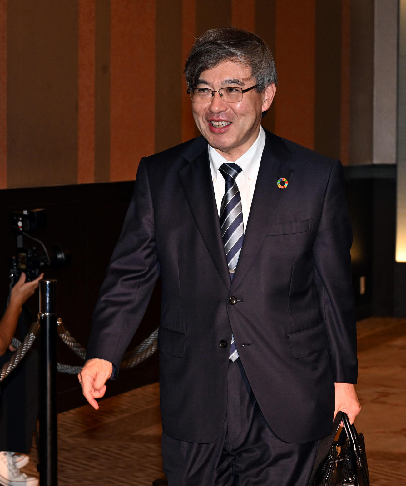 「オーナー会議」に出席した阪神杉山オーナー（撮影・たえ見朱実）