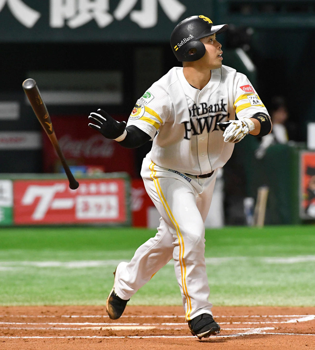 ソフトバンク対西武　6回裏ソフトバンク1死、近藤は先制の中越え本塁打を放つ（撮影・岩下翔太）