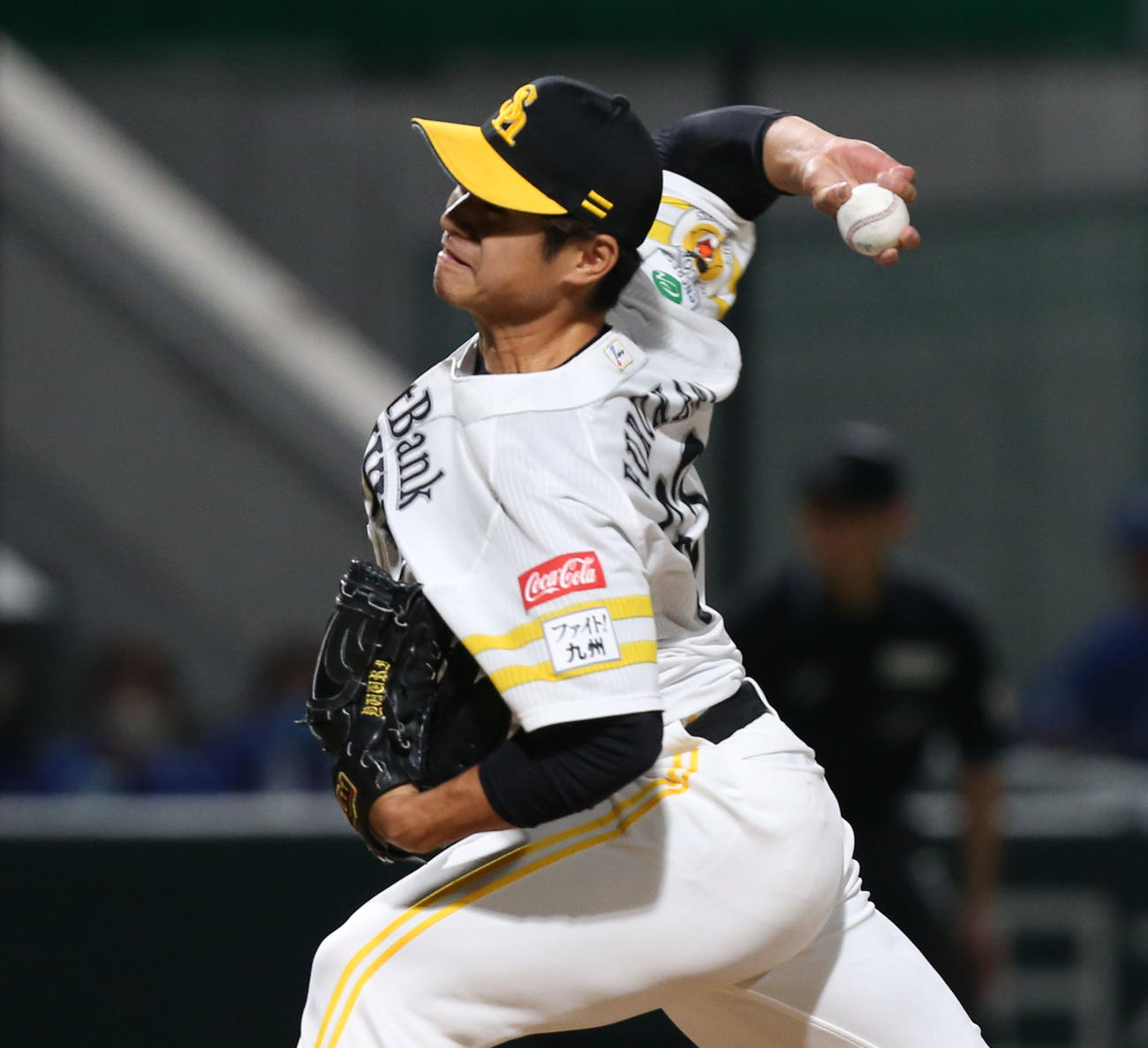 ウエスタンリーグ　ソフトバンク対中日　6回にソフトバンク2番手として登板した古川（撮影・冨田成美）