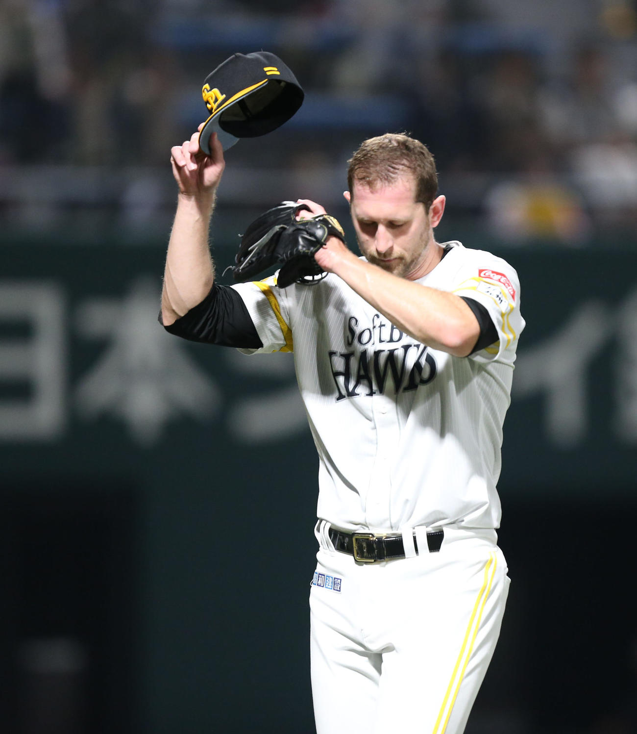 ウエスタンリーグ　ソフトバンク対中日　5回を投げ終えベンチへ引き揚げるガンケル（撮影・冨田成美）