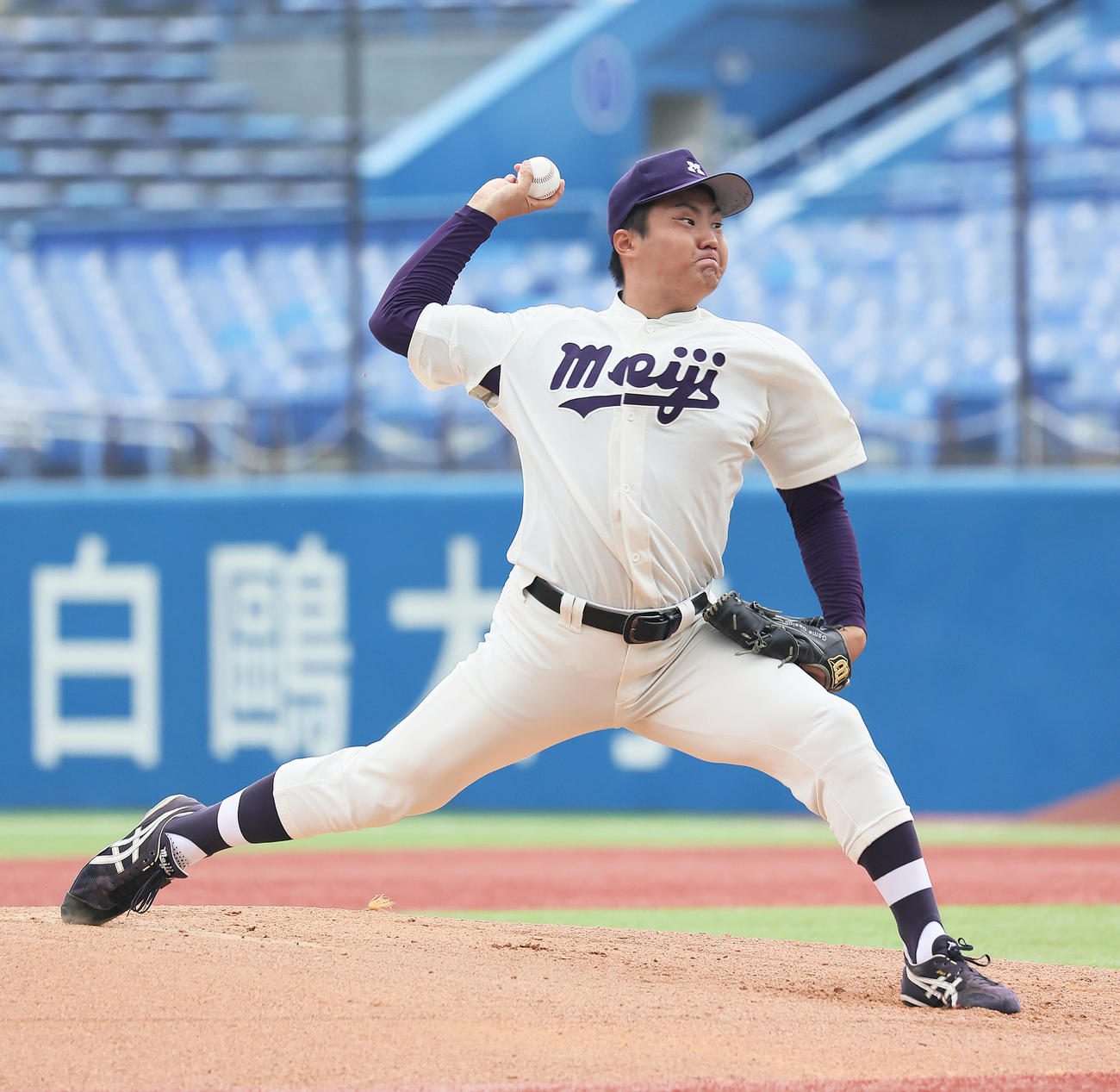 明大対立大　明大先発の村田（撮影・足立雅史）