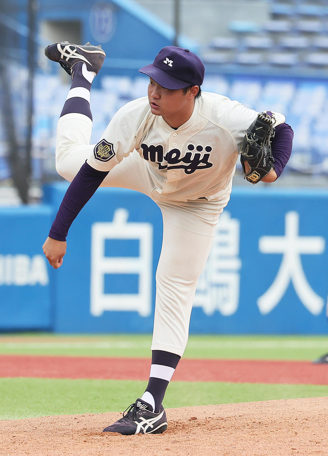 明大対立大　明大先発の村田（撮影・足立雅史）