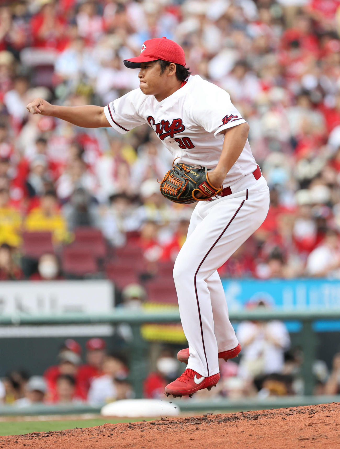 広島対阪神　6回表阪神、引退する一岡は4番手で登場（撮影・加藤孝規）